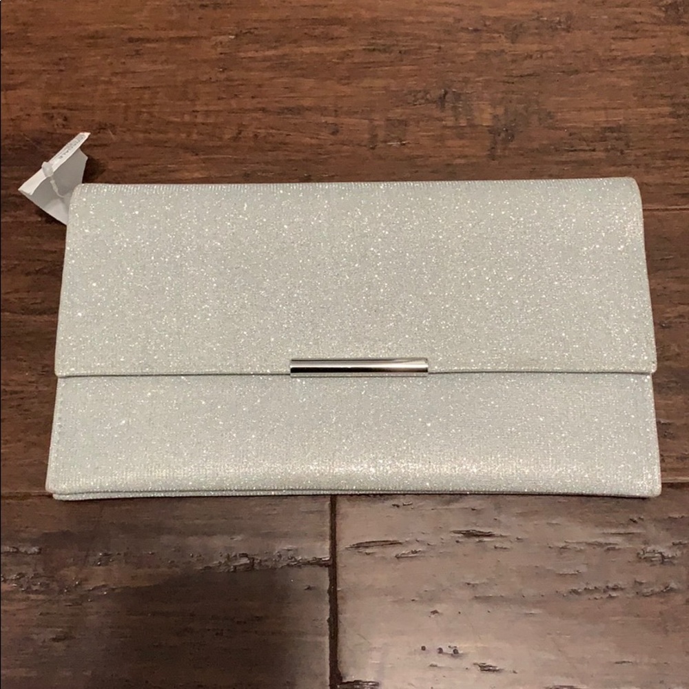 Glitter silver clutch